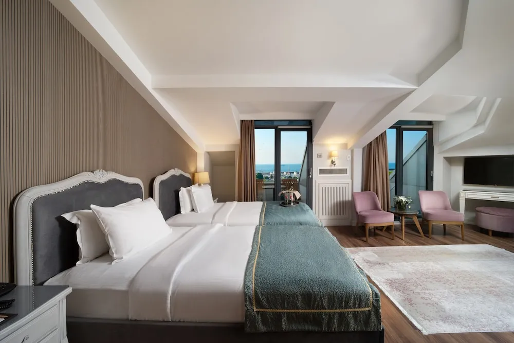 Connection Family Room Sea View
