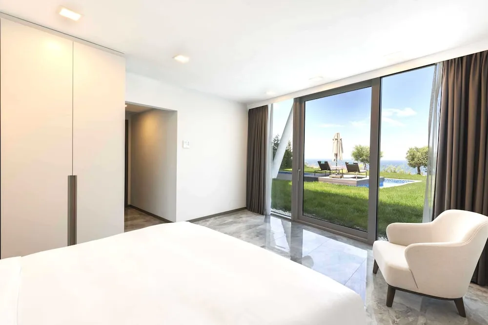 Villa, 4 Yatak Odası, Sigara İçilmez, Deniz Manzaralı (Balcony)