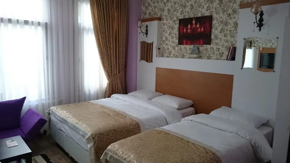 Standard Üç Kişilik Oda