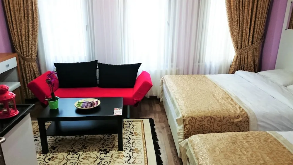 Standard Üç Kişilik Oda