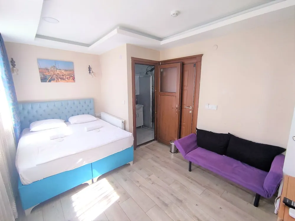 Deluxe Tek Büyük Yataklı Oda