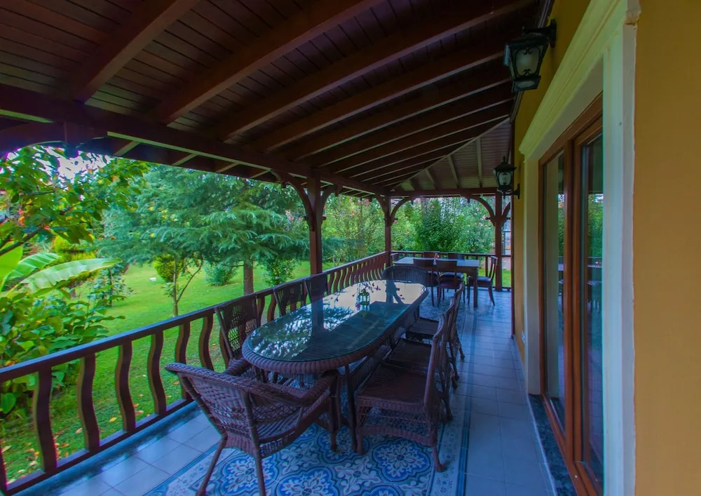 Deluxe Villa