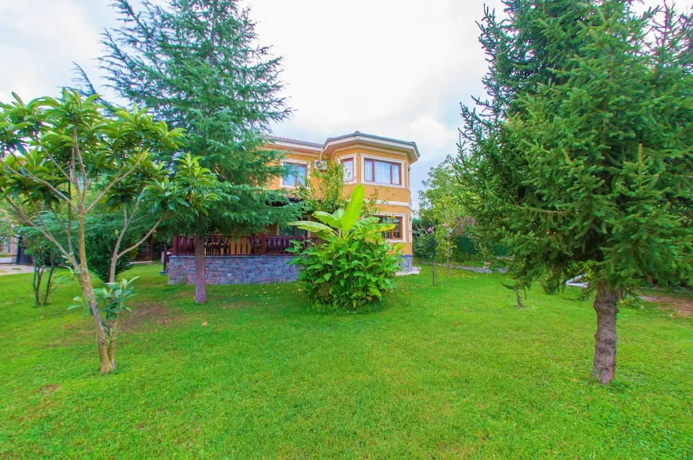 Deluxe Villa