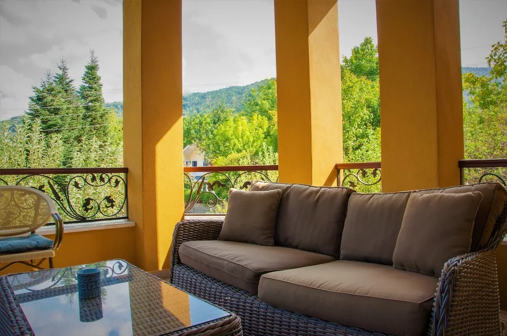 Deluxe Villa