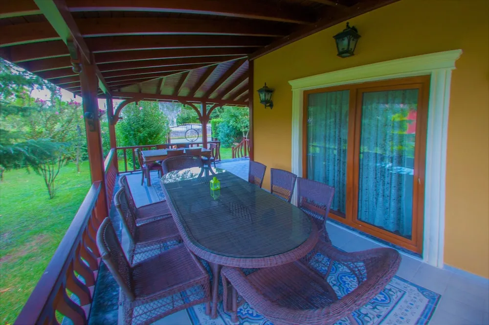 Deluxe Villa