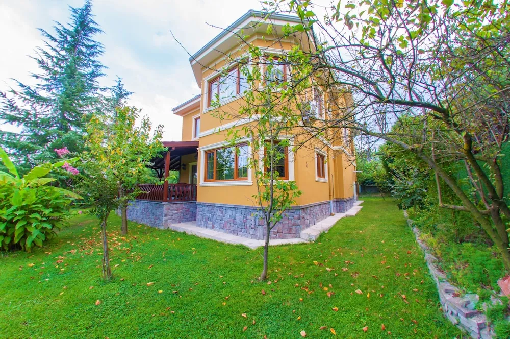 Deluxe Villa