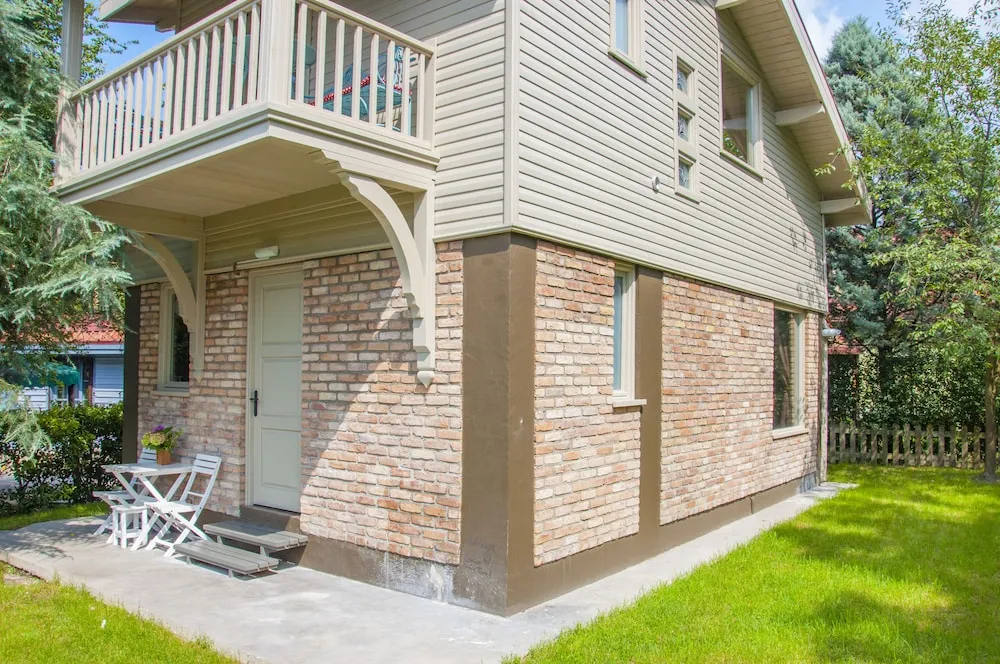 Junior Country Villa