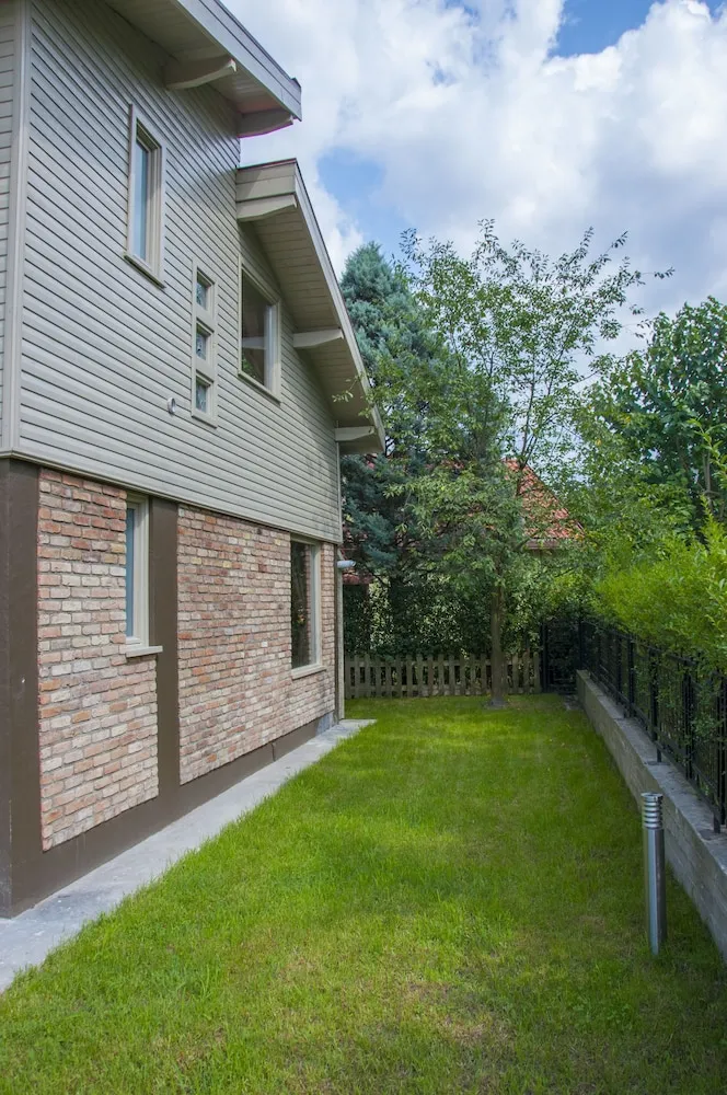 Junior Country Villa