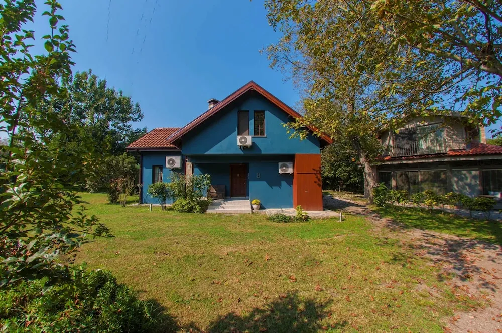 Four Bedroom Country Villa