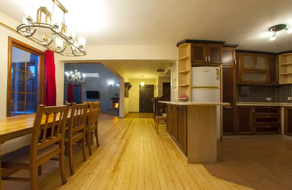 Four Bedroom Country Villa