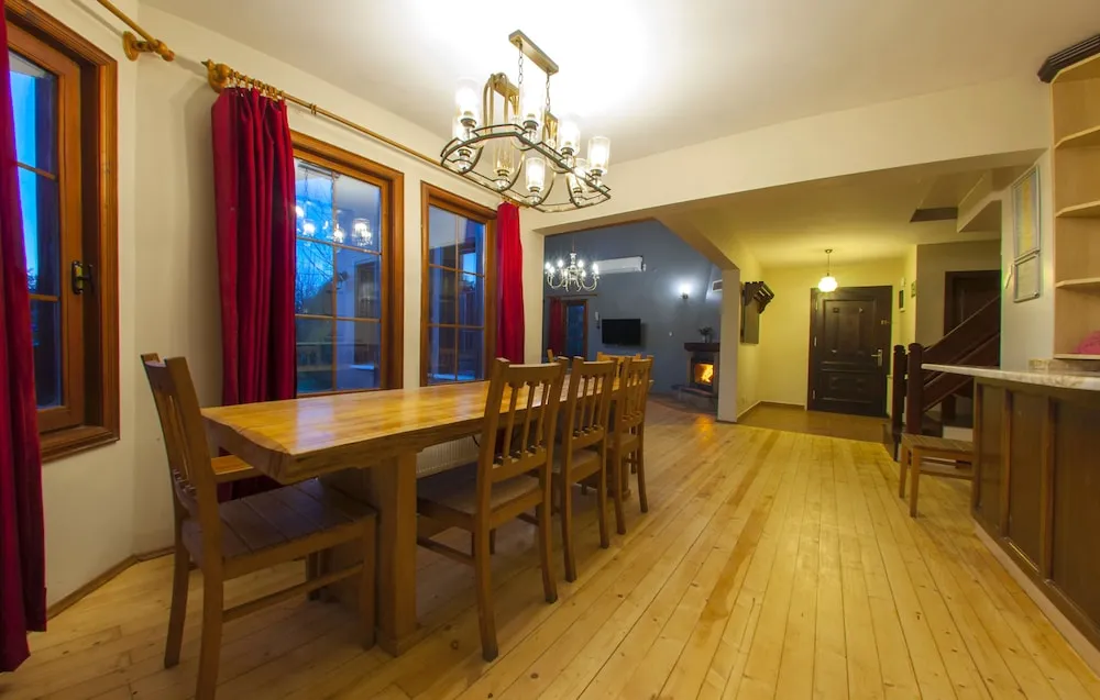 Four Bedroom Country Villa
