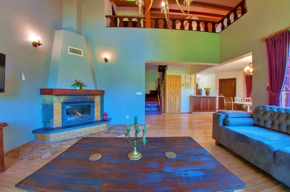 Four Bedroom Country Villa