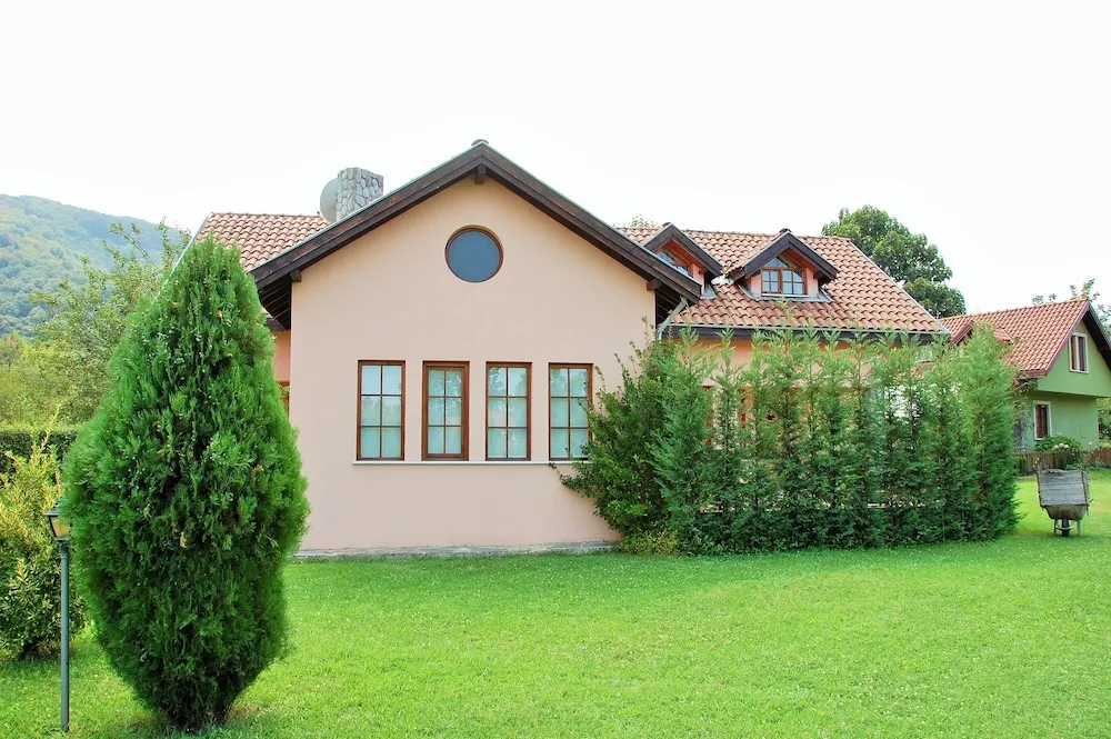 Four Bedroom Country Villa