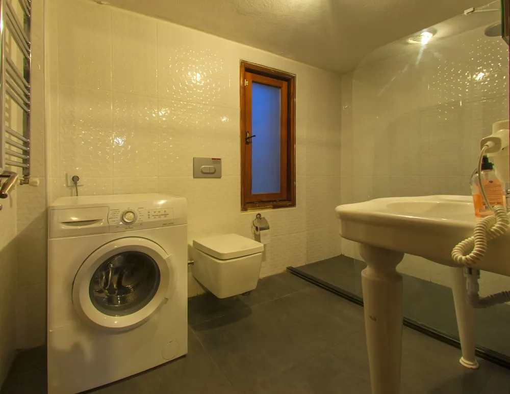 Four Bedroom Country Villa