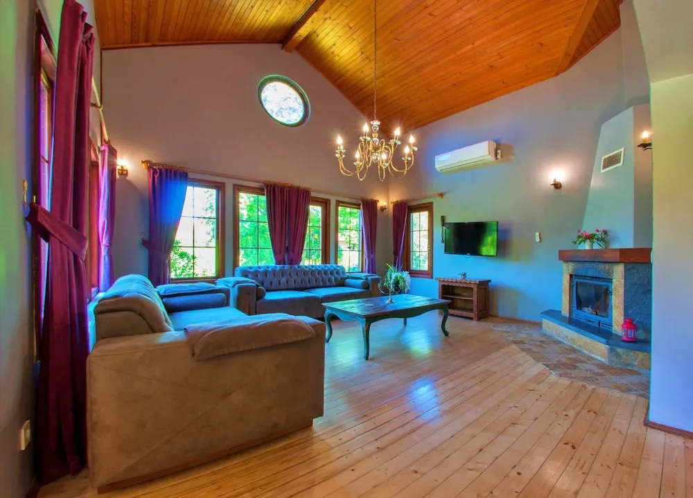 Four Bedroom Country Villa