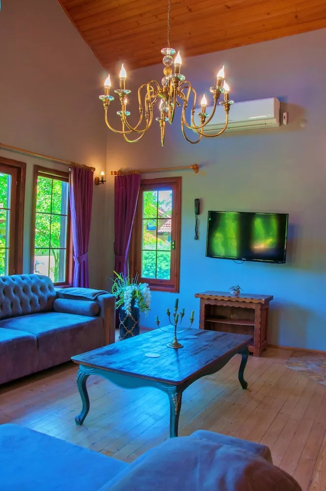 Four Bedroom Country Villa