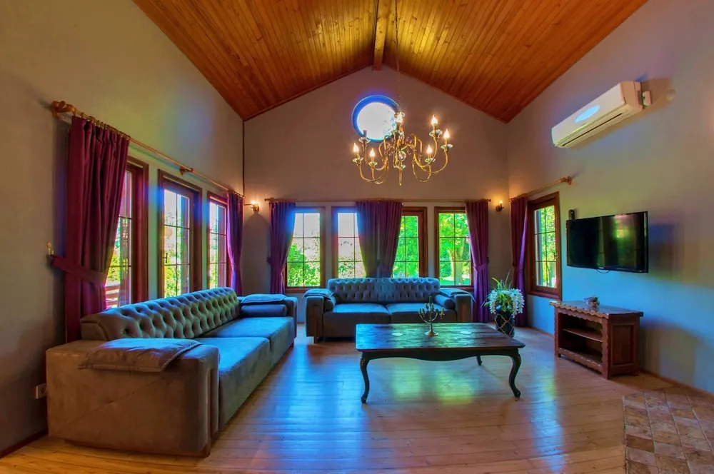 Four Bedroom Country Villa