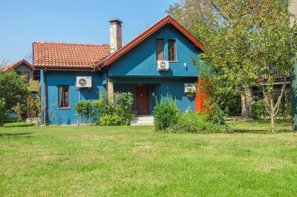 Four Bedroom Country Villa