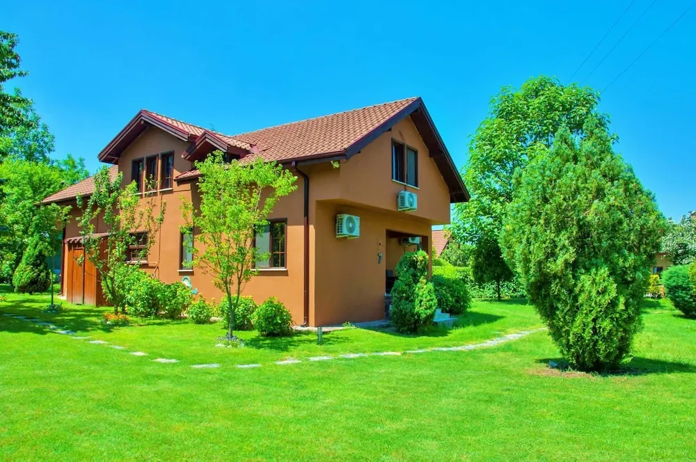 Four Bedroom Country Villa