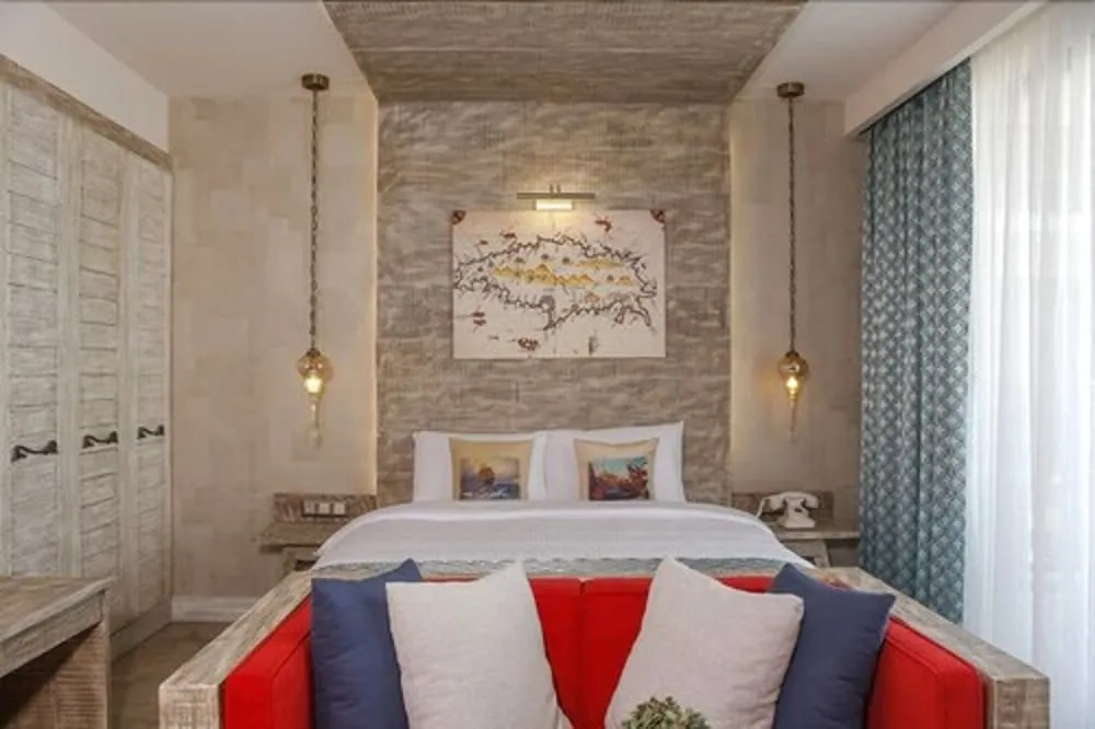 Deluxe Tek Büyük Yataklı Oda