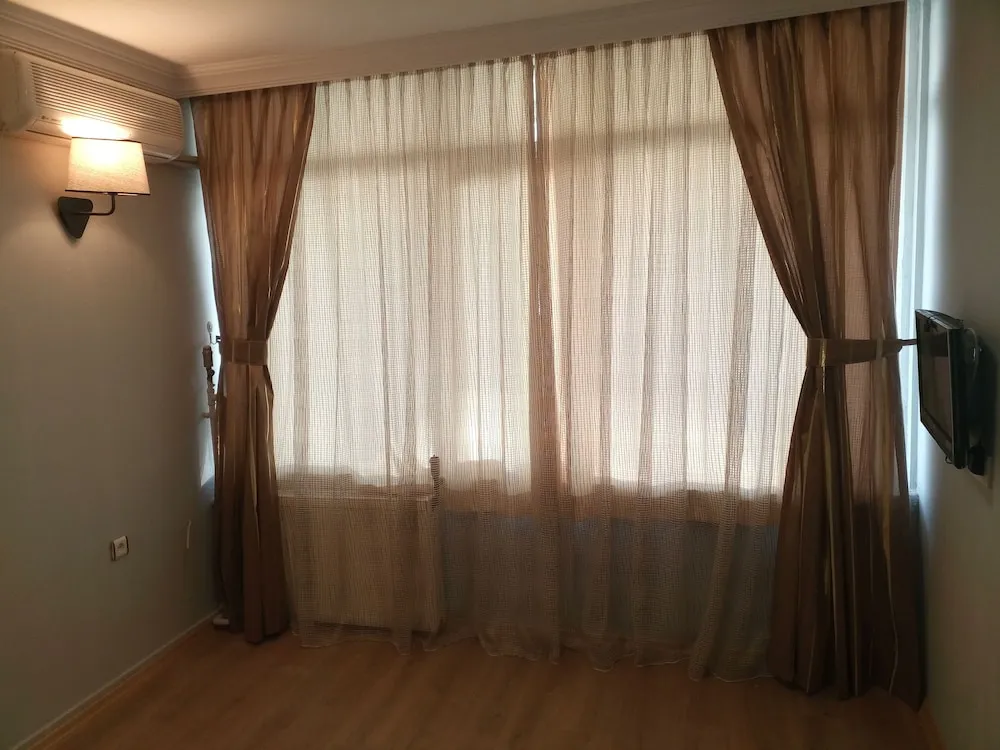 Tek Büyük veya İki Ayrı Yataklı Oda, 1 Çift Kişilik veya 2 Tek Kişilik Yatak