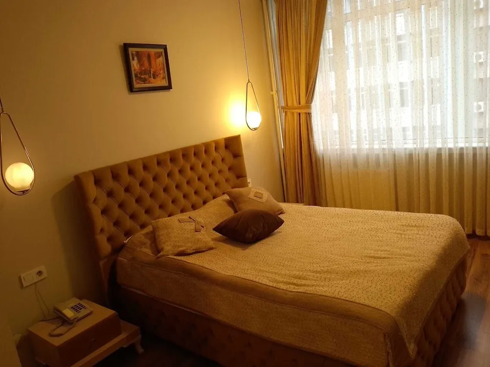 Tek Büyük veya İki Ayrı Yataklı Oda, 1 Çift Kişilik veya 2 Tek Kişilik Yatak