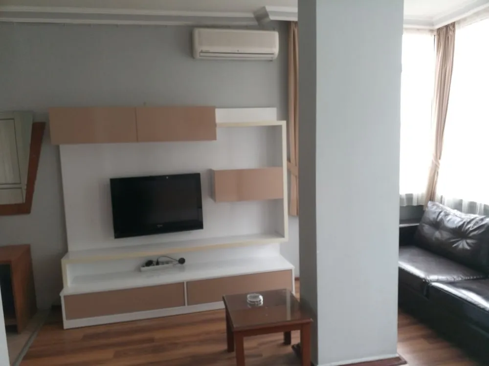 Tek Büyük veya İki Ayrı Yataklı Oda, 1 Çift Kişilik veya 2 Tek Kişilik Yatak