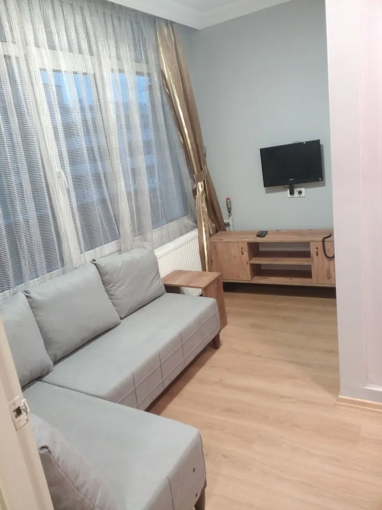 Tek Büyük veya İki Ayrı Yataklı Oda, 1 Çift Kişilik veya 2 Tek Kişilik Yatak