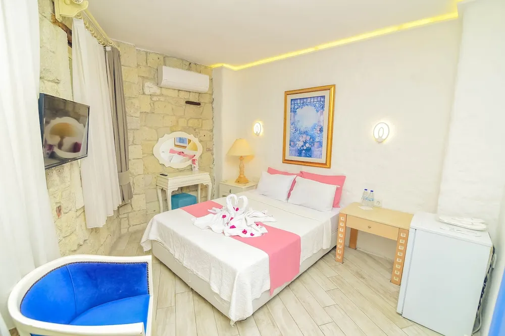 Deluxe Tek Büyük Yataklı Oda