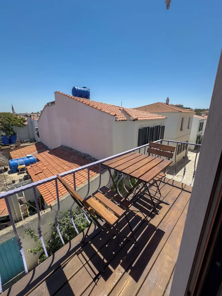 Deluxe Tek Büyük Yataklı Oda, Balkon, Deniz Manzaralı