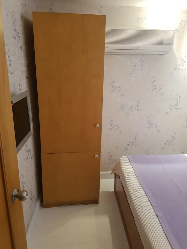 Basic Double Room (Bodrum Kat)