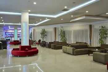 Royal Towers Resort