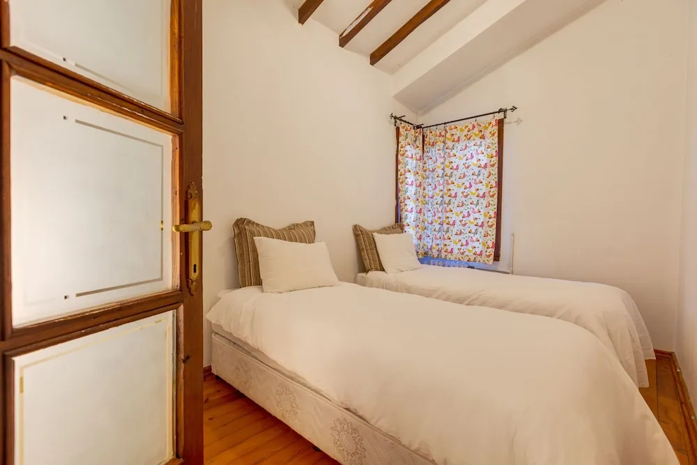 Family Villa, 3 Yatak Odası, Göl Manzaralı