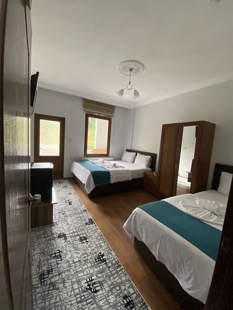 Standard Üç Kişilik Oda, Balkon