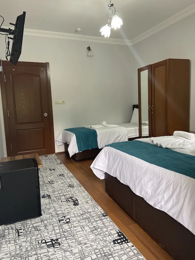Standard Üç Kişilik Oda, Balkon