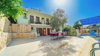 St. Nicholas Pension