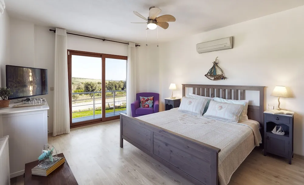 Comfort Tek Büyük Yataklı Oda