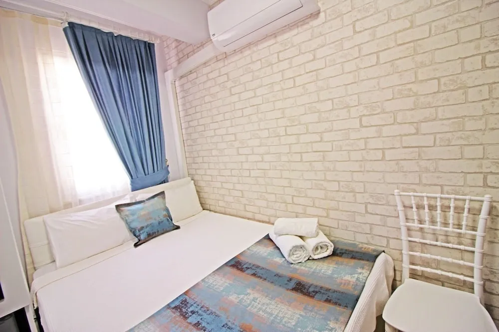 Standard Tek Büyük Yataklı Oda