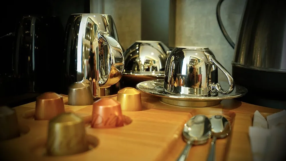 Junior Süit, Balkon