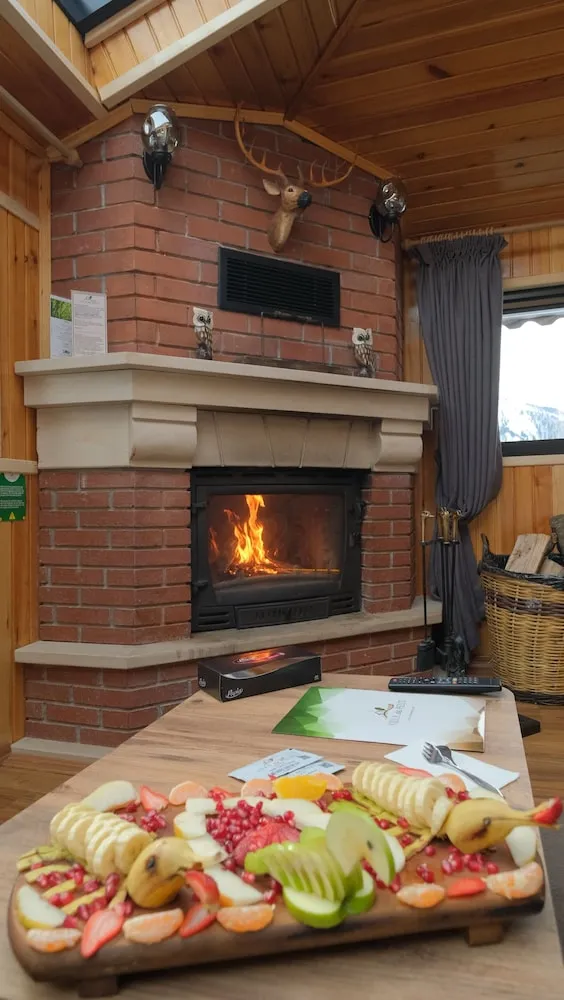 Junior Suite, Fireplace, Waterfall View, Jakuzi