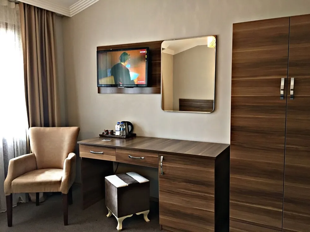 Standard Çatı Katı (Loft), Göl Manzaralı