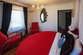 Otel Ebruli