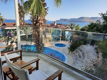 Aquarius Hotel