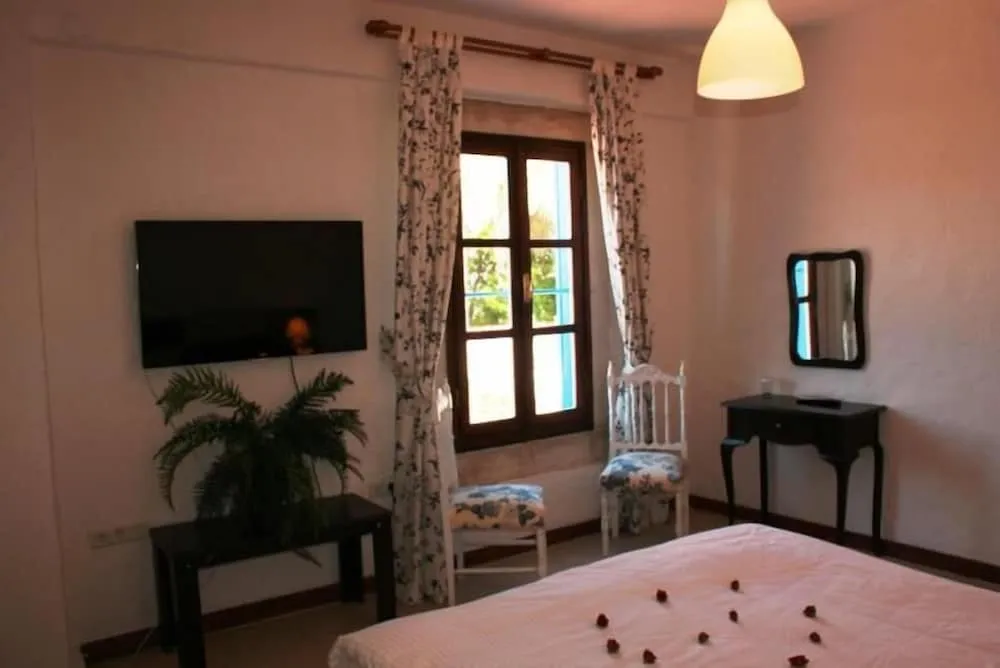 Standard Oda (Bay Window)