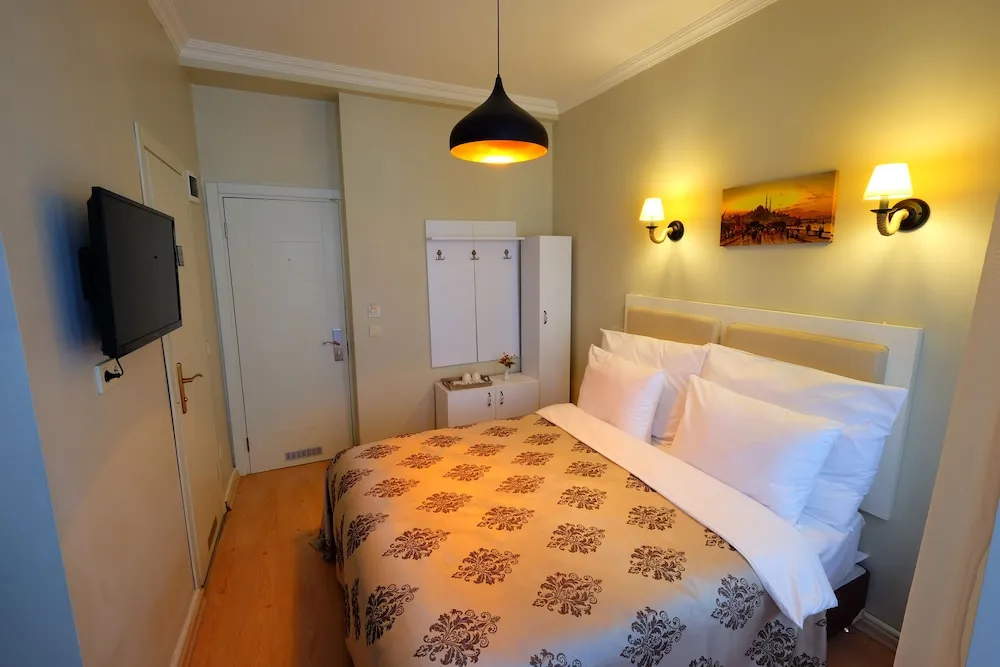 Standard Tek Büyük Yataklı Oda