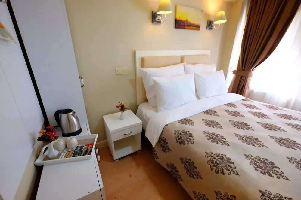 Standard Tek Büyük Yataklı Oda