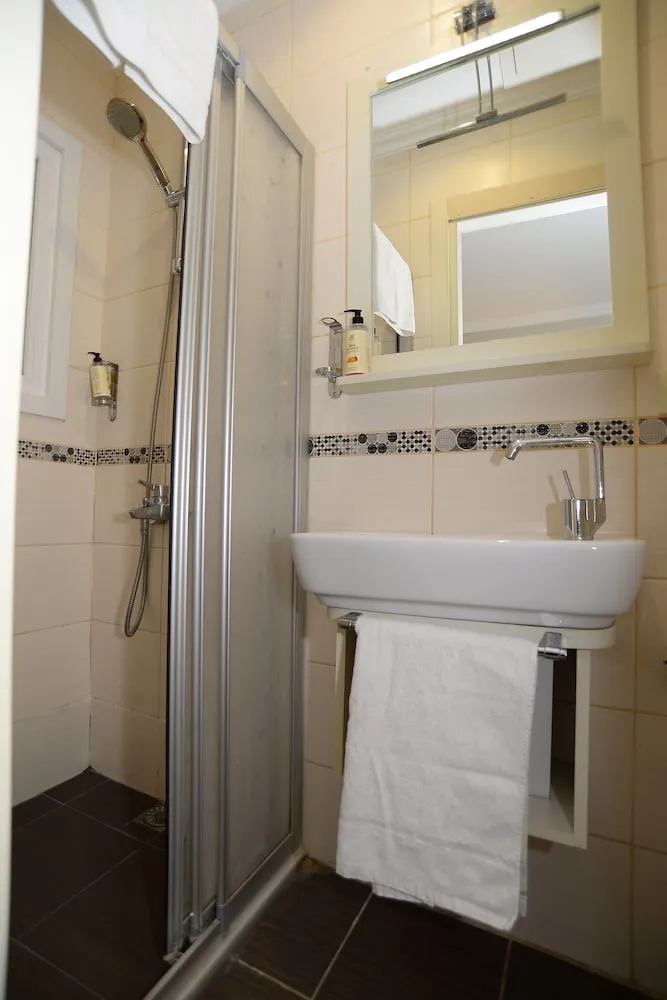 Standard İki Ayrı Yataklı Oda