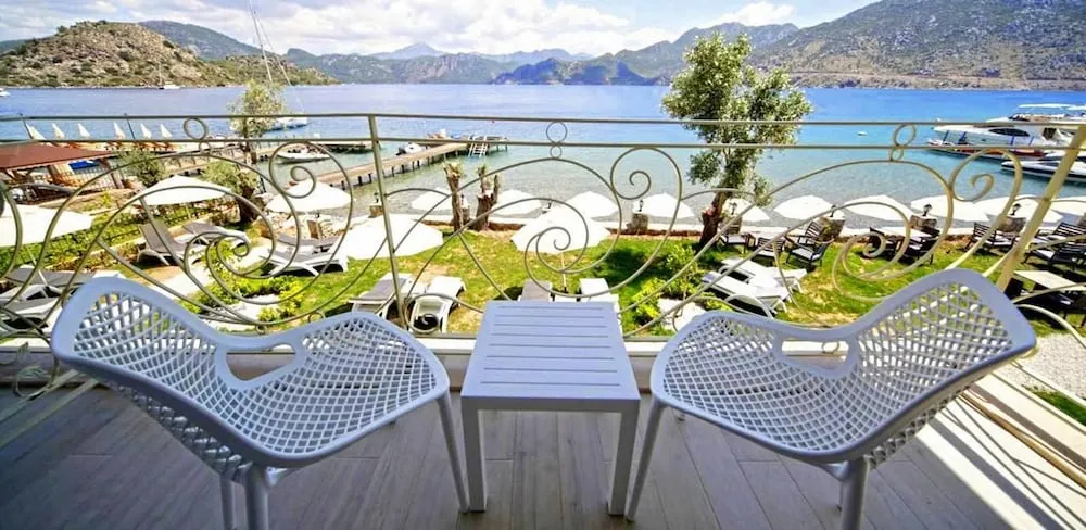 Comfort Oda, 1 Büyük (Queen) Boy Yatak, Deniz Manzaralı, Denize Sıfır