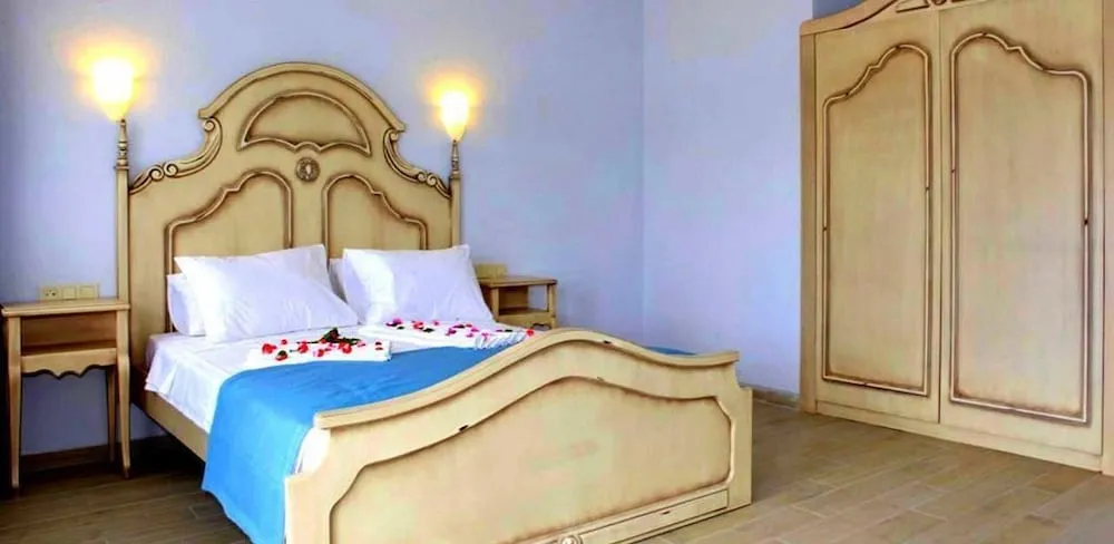 Comfort Oda, 1 Büyük (Queen) Boy Yatak, Deniz Manzaralı, Denize Sıfır