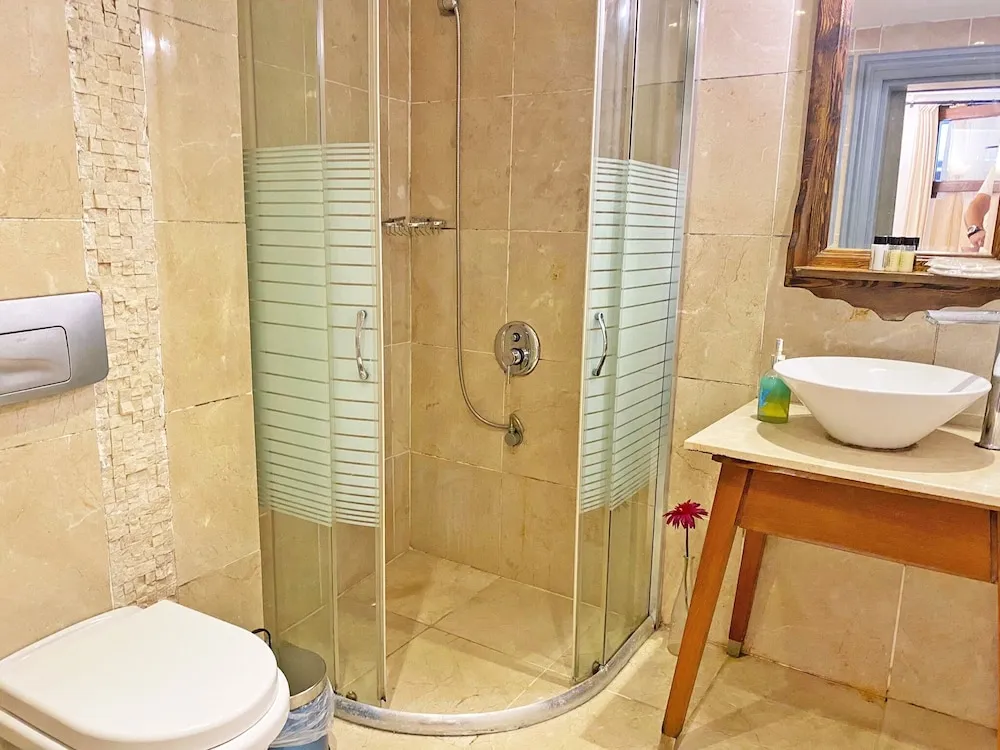 Bodrum Kat Cift Kisilik Oda